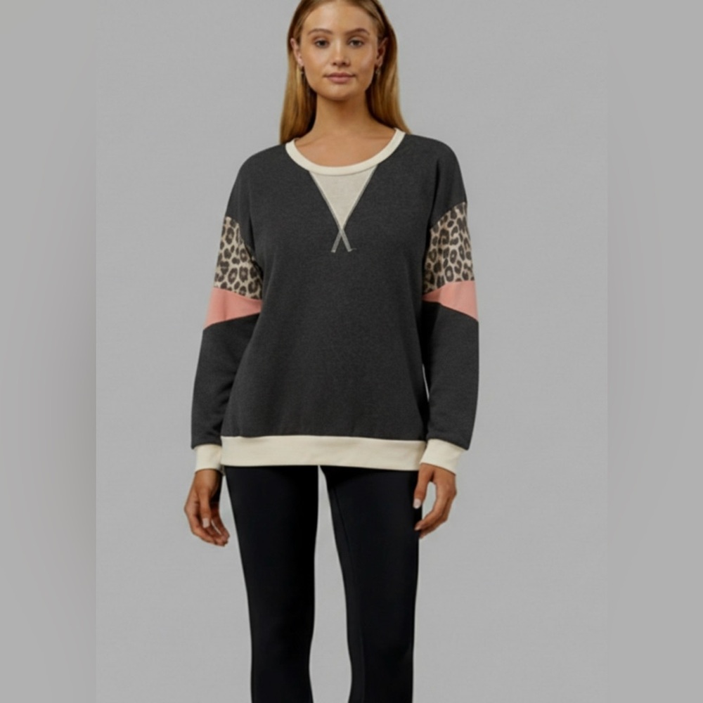7t ray grey w ivory sweatshirt w pink and leopard sleeve